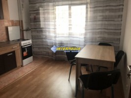 apartament-cu-2-camere-de-vanzare-cetate-piata-etaj-intermediar-1